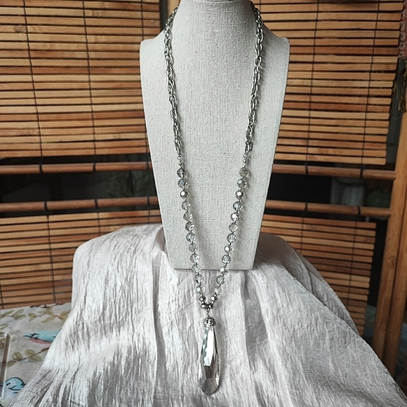 Emerald Green Elongated Faceted Glass Crystal Stone Sterling Silver 925 Pendant - Picture 15 of 15